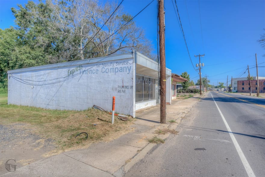 1904 Ringgold Avenue, Coushatta, Louisiana