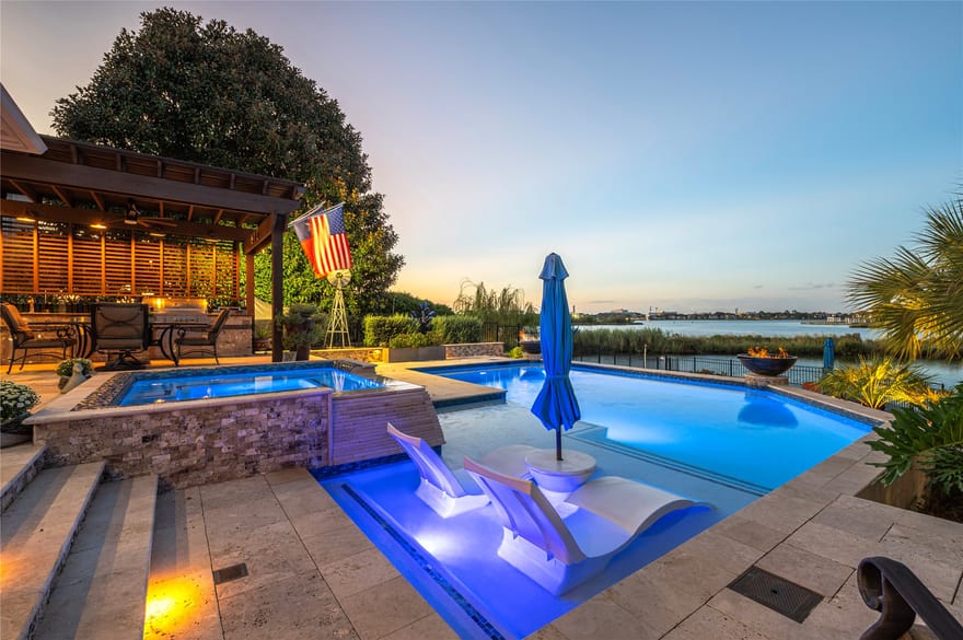 856 Signature Cove, League City, Texas