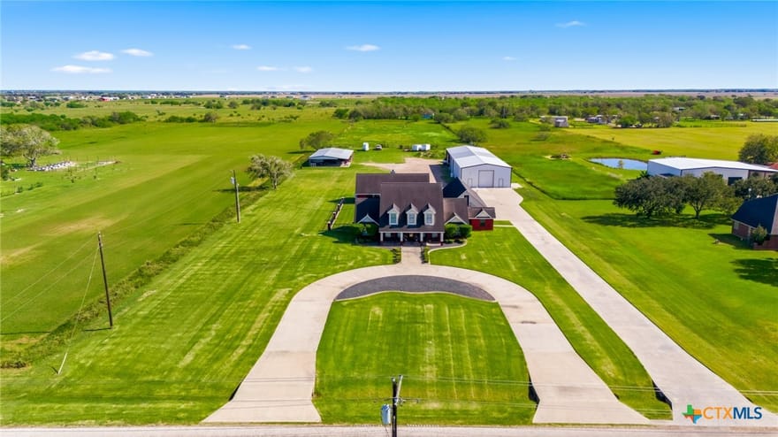 467 Burkhart Road, Victoria, Texas