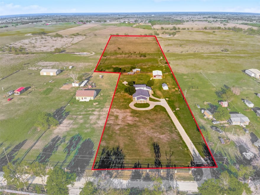 3594 NE County Road 190, Powell, Texas