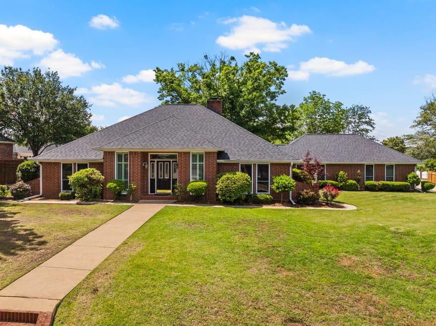 212 Turnberry Circle, Mt Pleasant, Texas