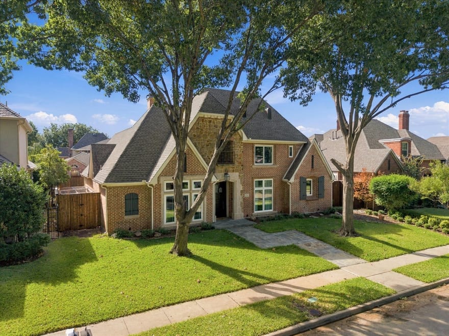 5024 Hummingbird Lane, Plano, Texas