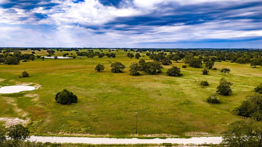 1390 Connor Landing Street, Madisonville, Texas