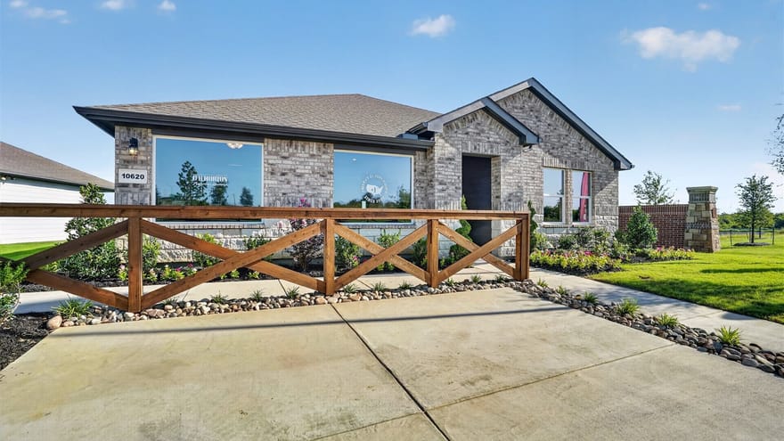 1939 Legacy Drive, Cleburne, Texas