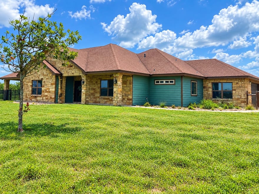 10391 Highway 359, Orange Grove, Texas