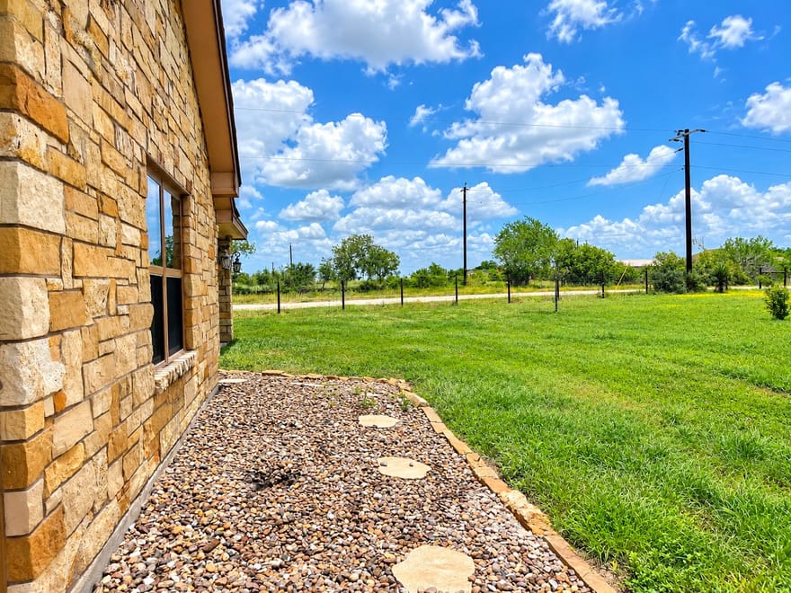 10391 Highway 359, Orange Grove, Texas