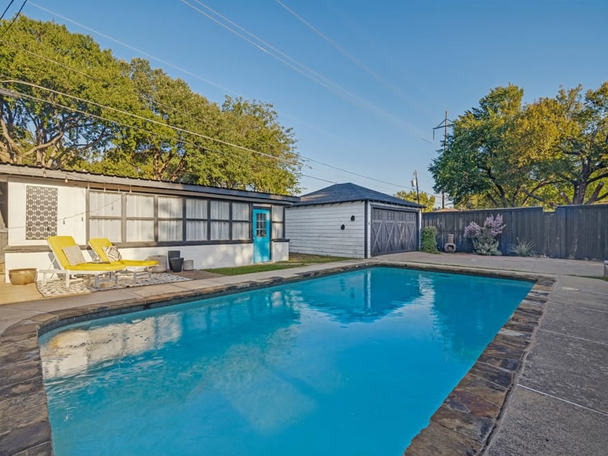 200 S Weatherred Drive, Richardson, Texas