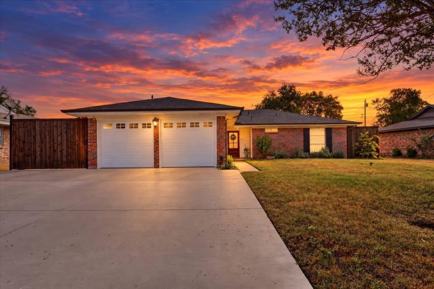 714 Hill City Drive, Duncanville, Texas