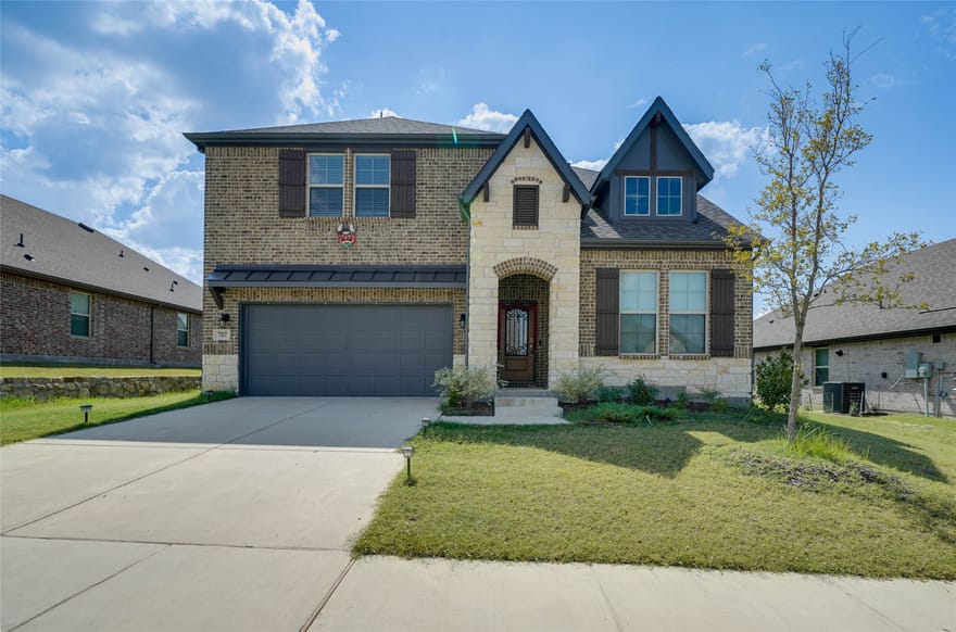 707 Gatecrest Drive, Fate, Texas