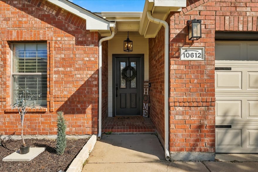10612 Winding Passage Way, Fort Worth, Texas