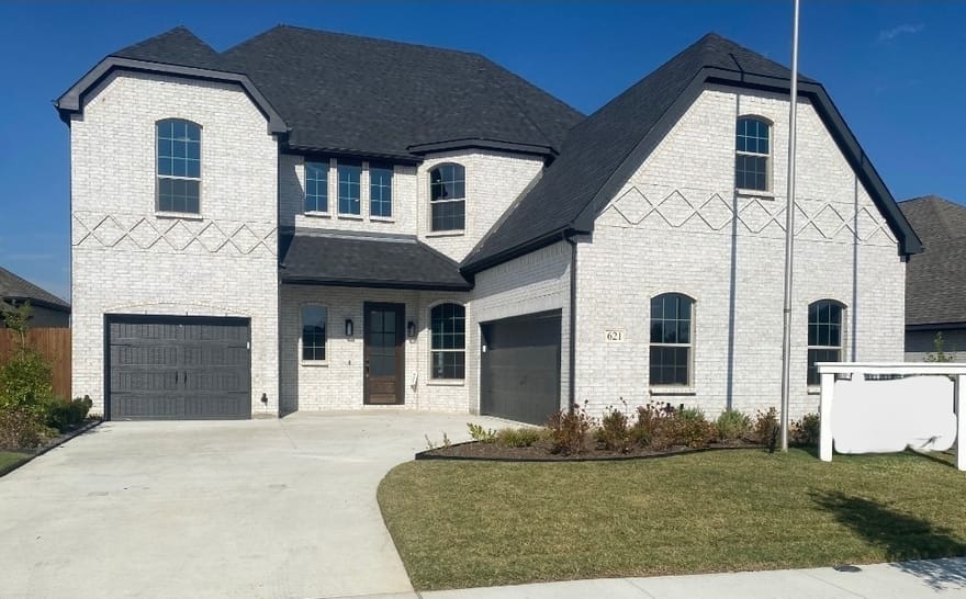 621 Majestic Oak Lane, Waxahachie, Texas