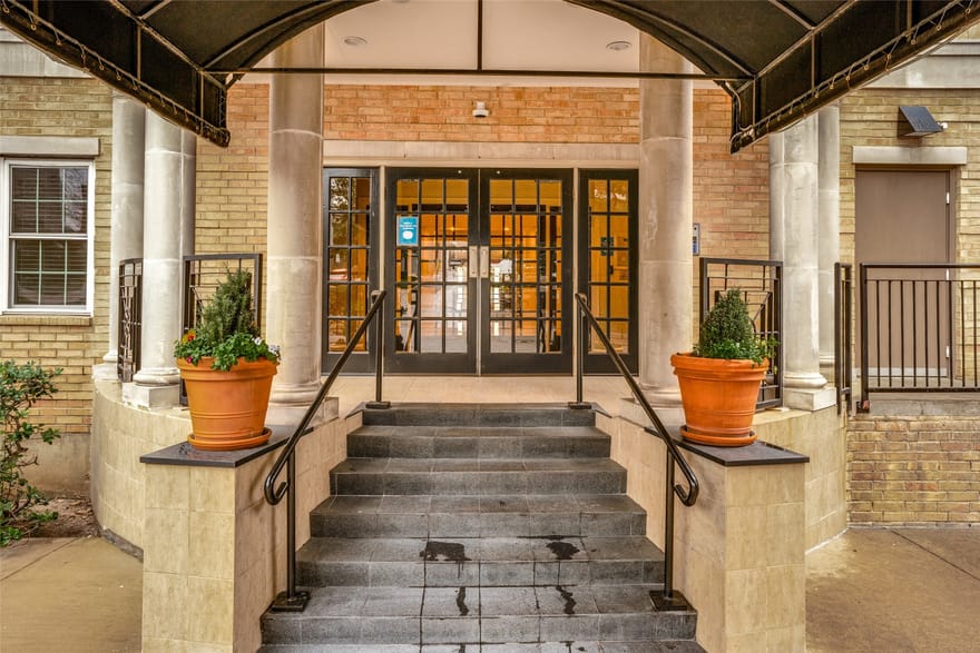 3400 Welborn Street, Dallas, Texas