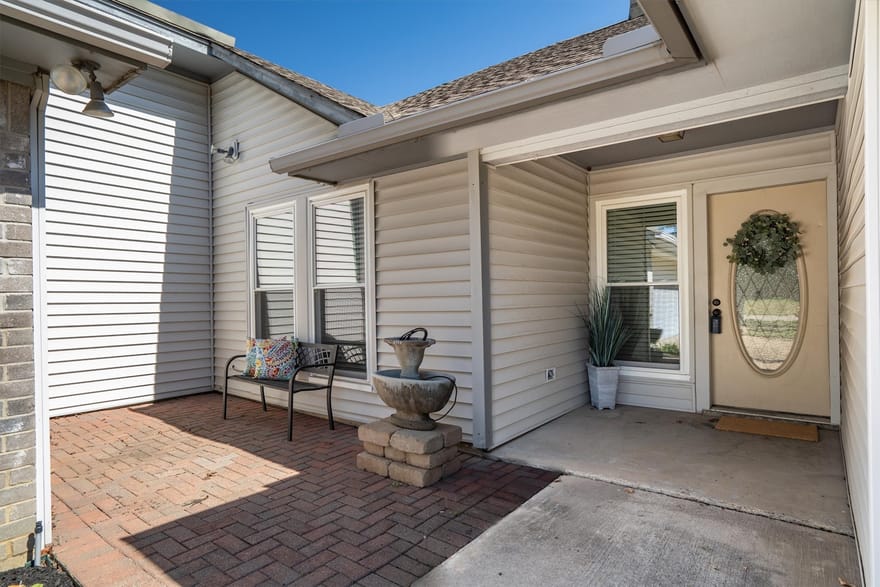 654 Park Lane, Highland Village, Texas