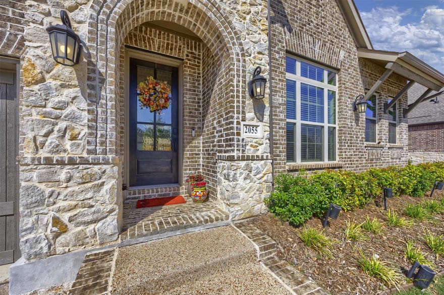 2055 Spotted Fawn Drive, Arlington, Texas