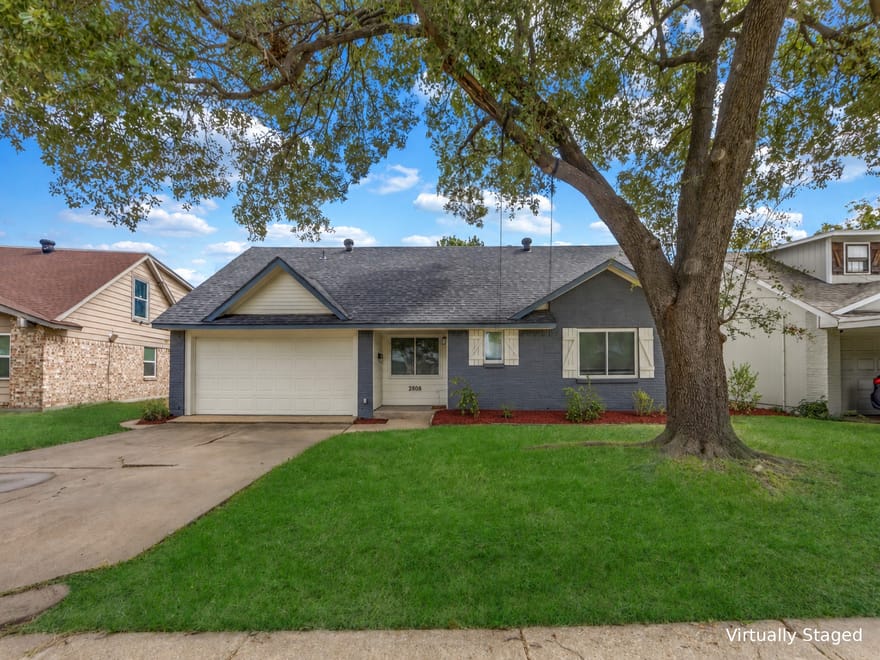 2808 Live Oak Drive, Mesquite, Texas