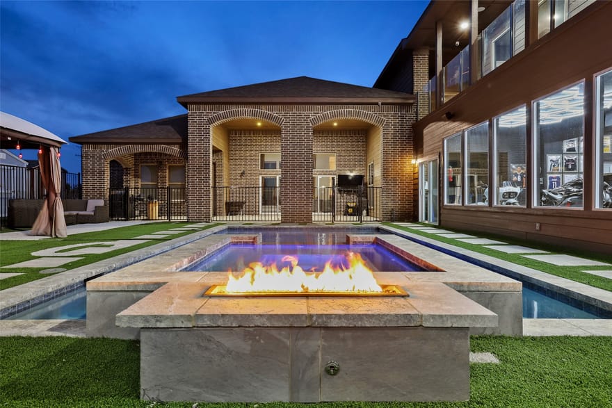 1517 Bennett Road, Howe, Texas