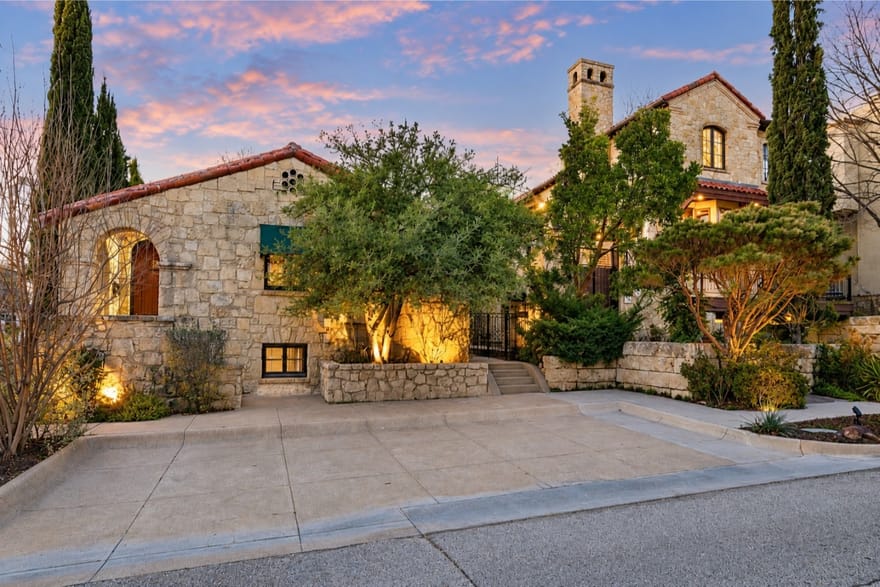 2505 Welborn Street, Dallas, Texas