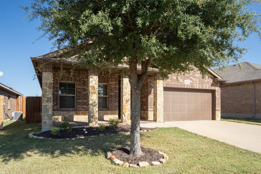 4033 Lazy River Ranch Road, Fort Worth, Texas