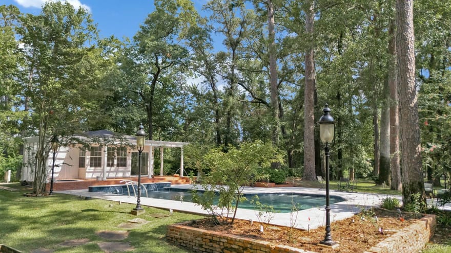 426 Bob White Lane, Shreveport, Louisiana