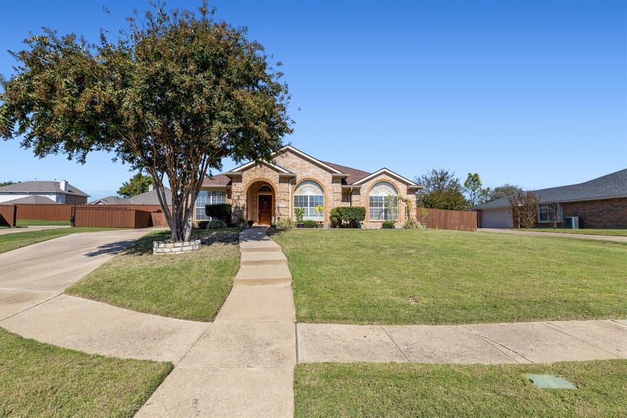 409 Danmire Drive, Murphy, Texas