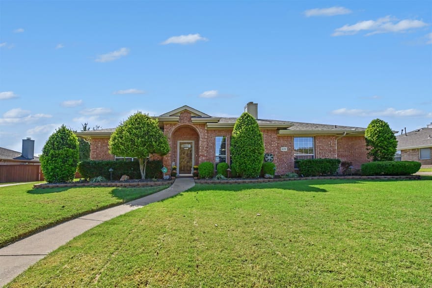 608 Rothschild Lane, Murphy, Texas