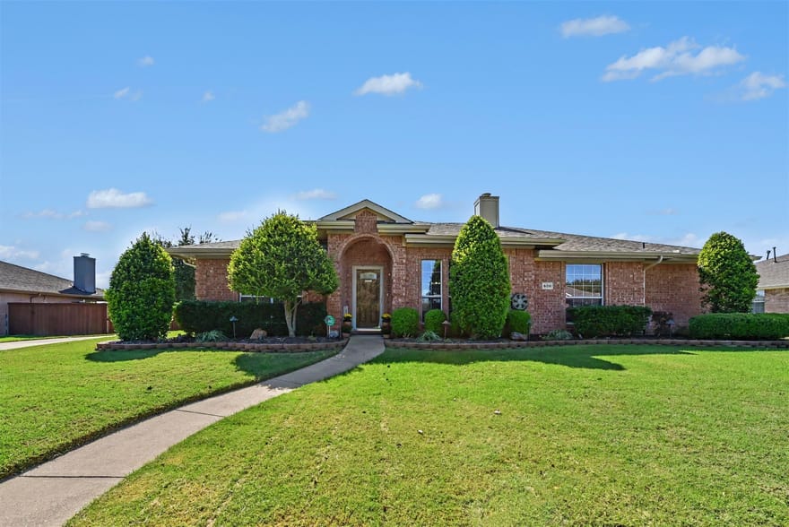 608 Rothschild Lane, Murphy, Texas