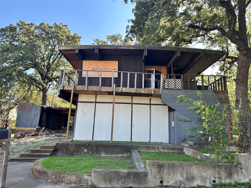 6209 Forest Hill Drive, Forest Hill, Texas