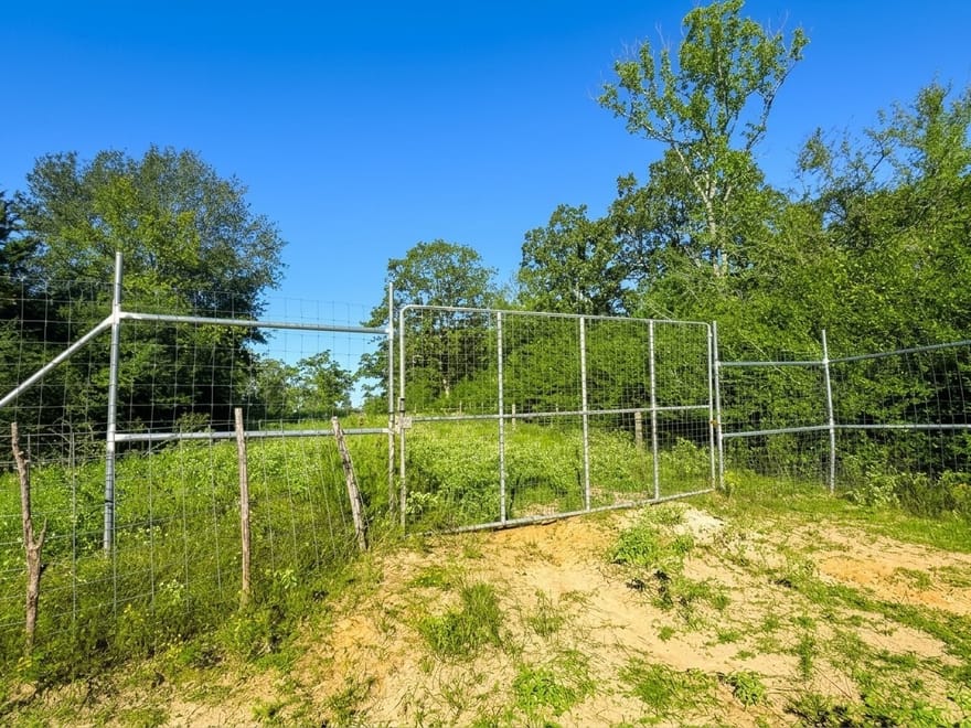 13 I 45 Feeder, Centerville, Texas