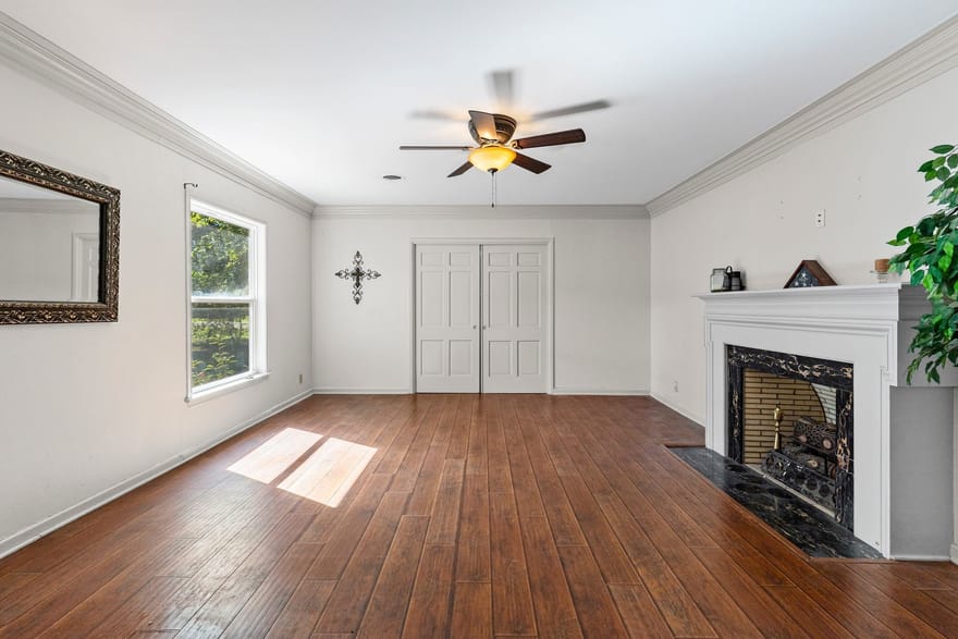 955 Jefferson Street, Sulphur Springs, Texas