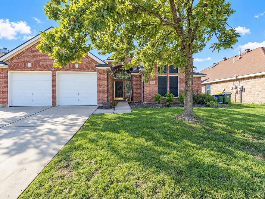 5344 Ridge View Drive, Watauga, Texas