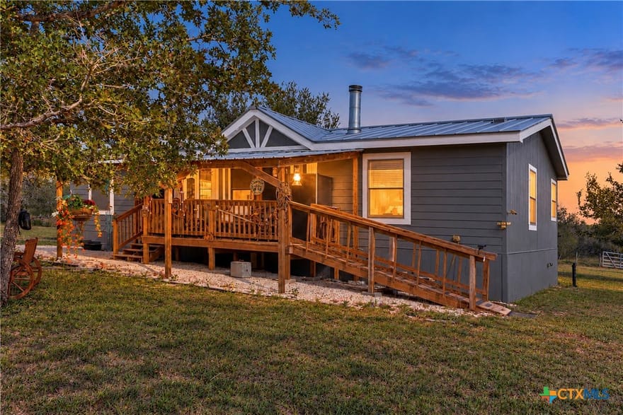 3954 S Fm 108, Smiley, Texas