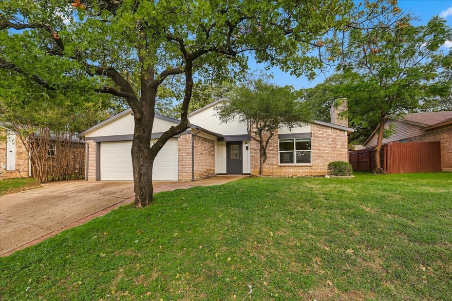 4801 Crest Drive, Arlington, Texas
