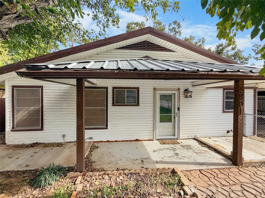 3901 Greenbrook Street, Granbury, Texas