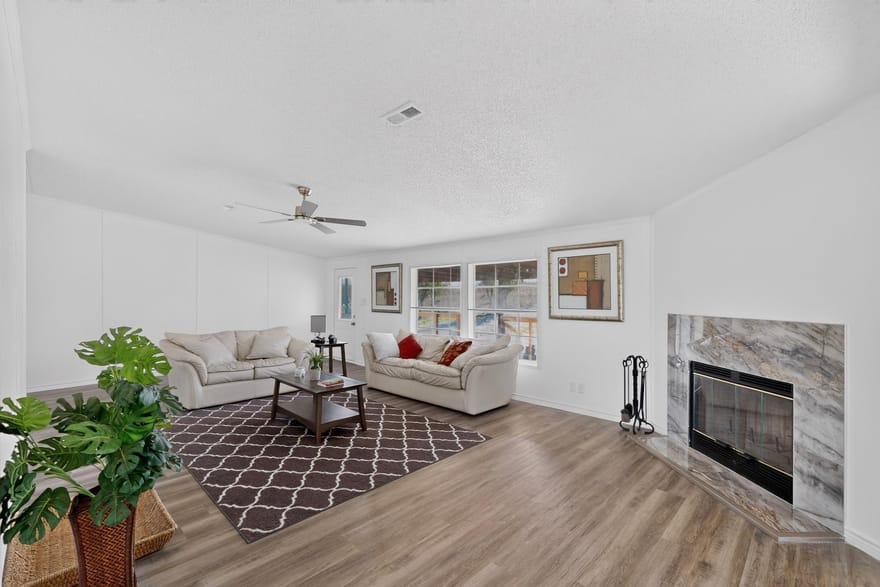 280 Coyote Trail, Rhome, Texas