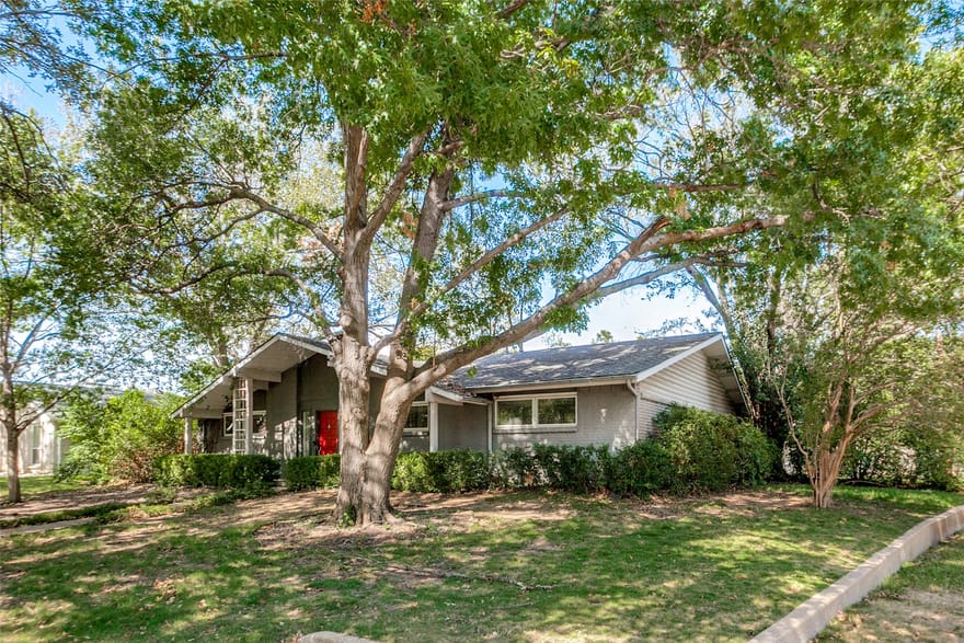 12515 Cedar Bend Drive, Dallas, Texas