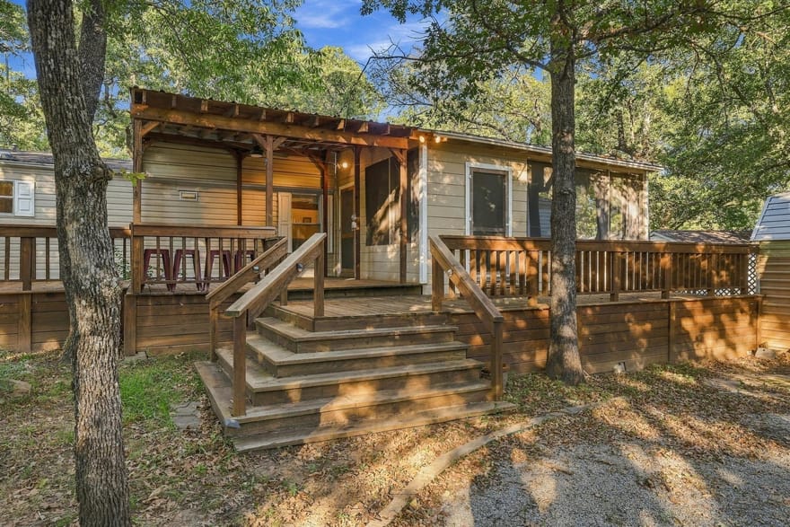 512 Mill Creek Resort Road, Pottsboro, Texas