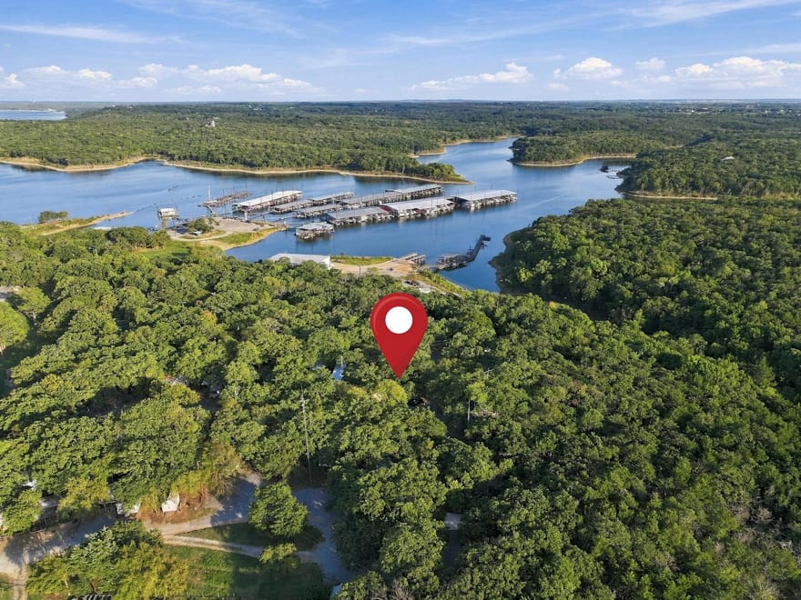 512 Mill Creek Resort Road, Pottsboro, Texas