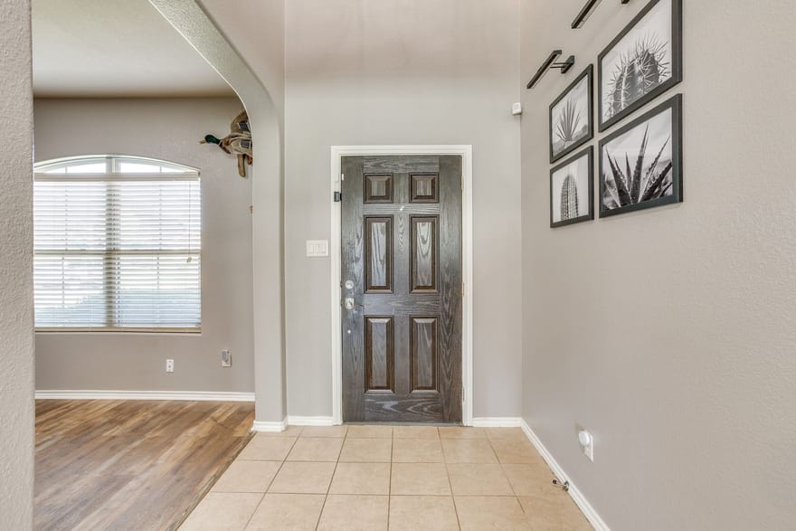 5124 Meadow Lane, Krum, Texas