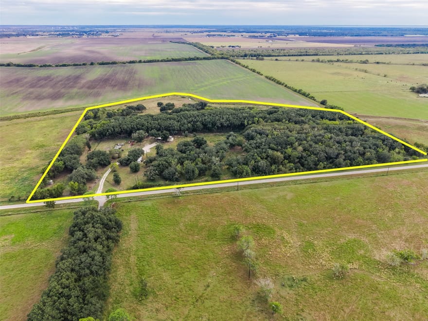 753 Gilmore County Road 224, Bay City, Texas