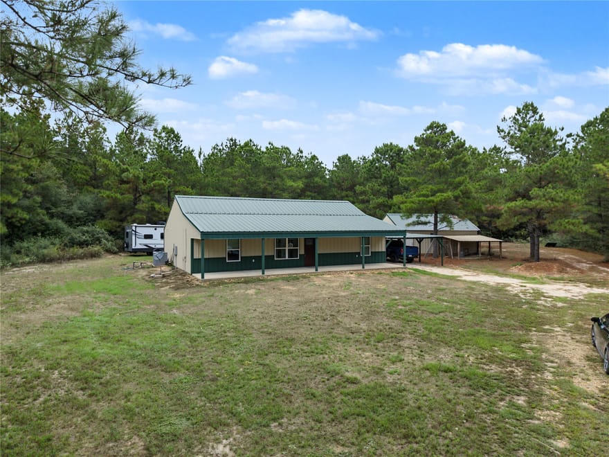 56 Lost Indian Camp Road, Huntsville, Texas