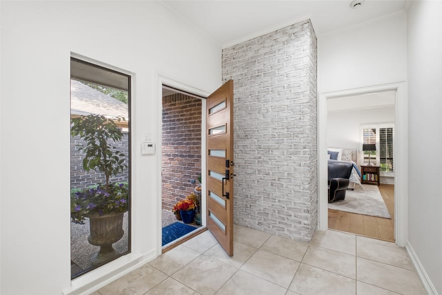 4115 Brooktree Lane, Dallas, Texas
