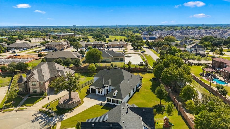 6301 Napoli Circle, Flower Mound, Texas