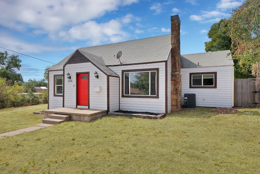 2035 Haltom Road, Haltom City, Texas