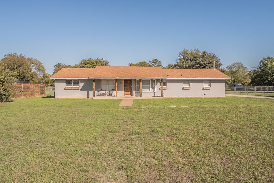729 Silver Creek Azle Road, Azle, Texas