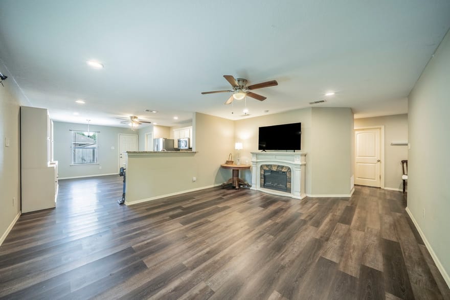 1803 Brookwood Drive, Terrell, Texas