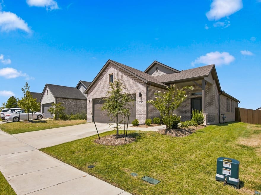 1157 Butterfly Dale Drive, Lavon, Texas