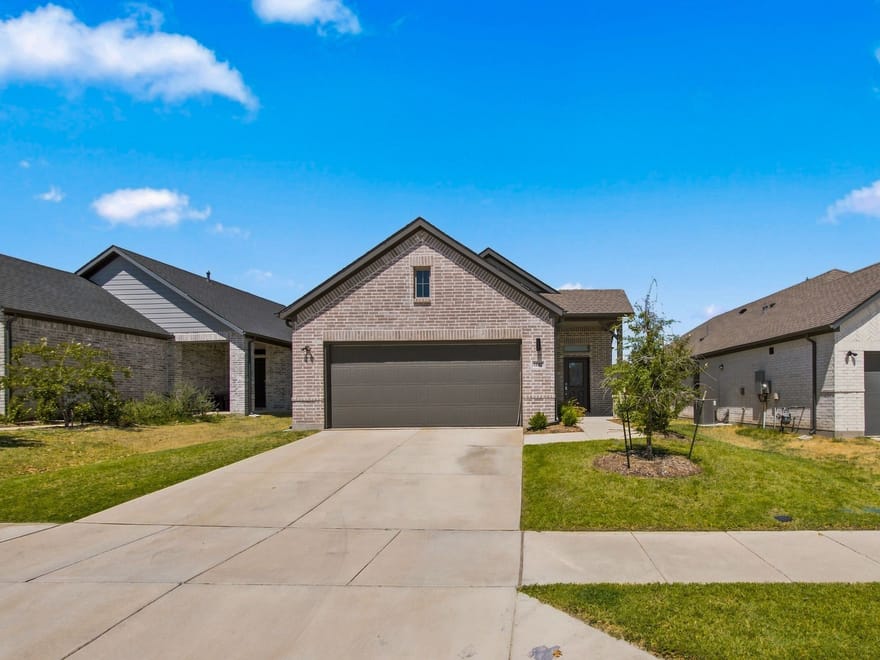 1157 Butterfly Dale Drive, Lavon, Texas
