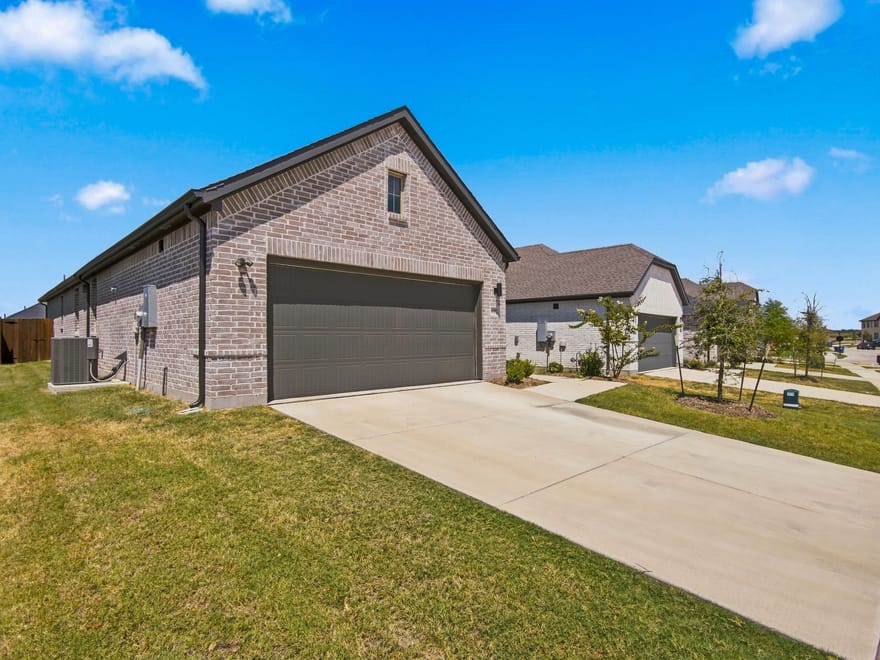 1157 Butterfly Dale Drive, Lavon, Texas
