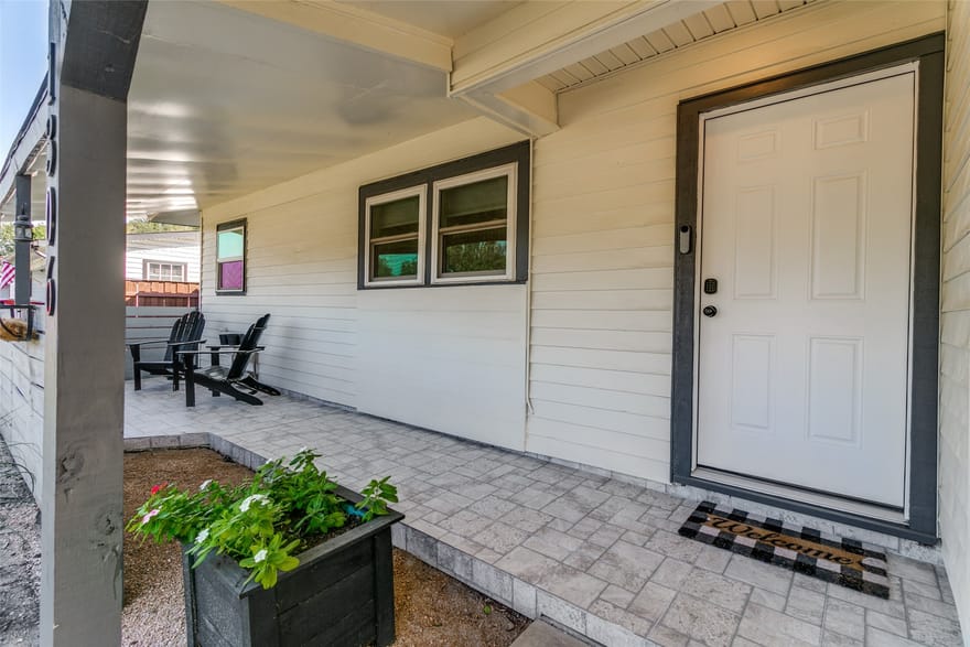 1306 E Lovers Lane, Arlington, Texas