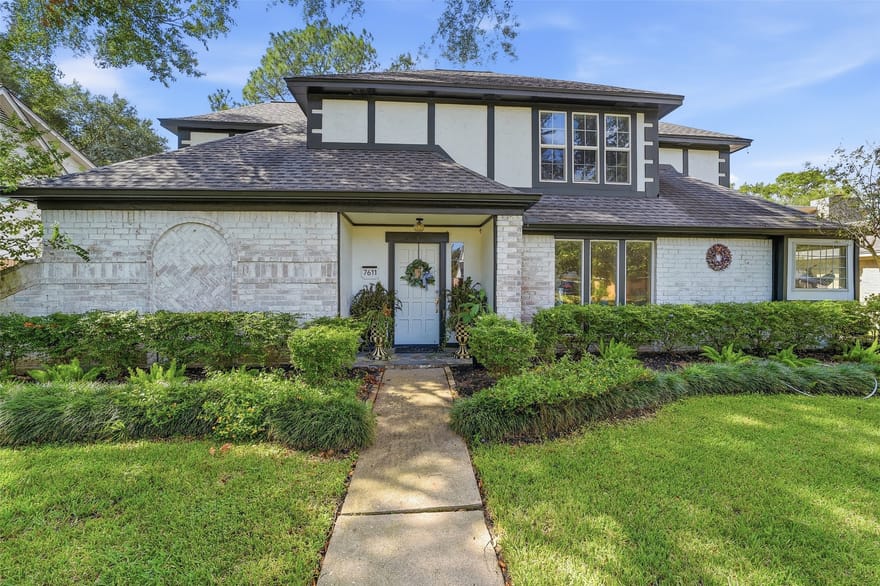 7611 Mauna Kai Drive, Houston, Texas